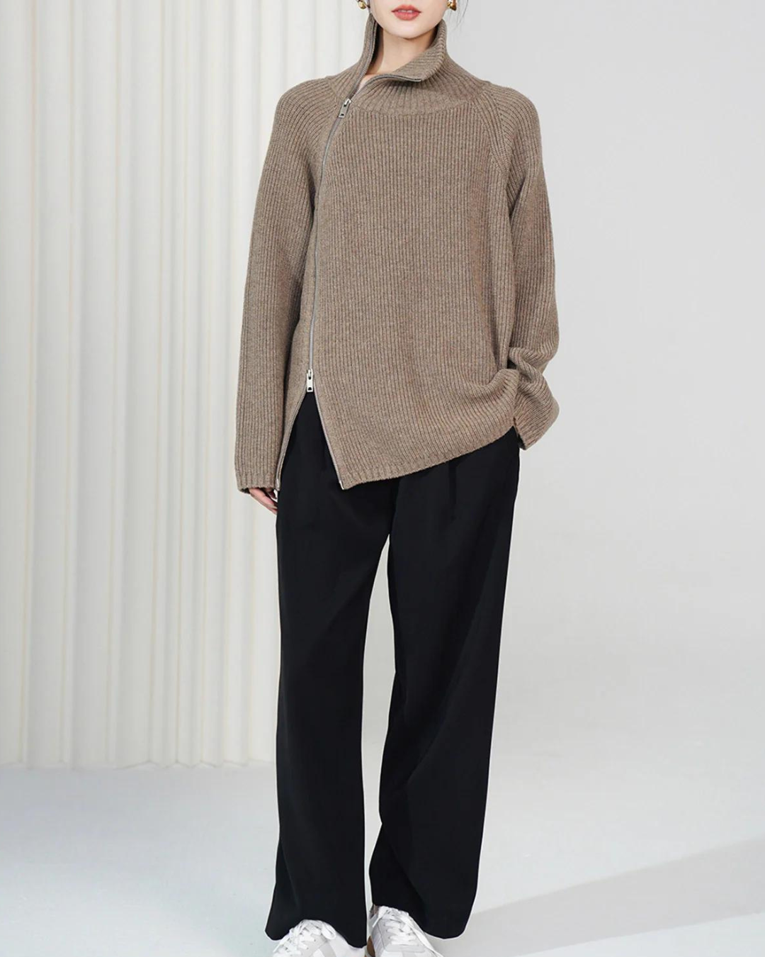 AURA | CHELSEA OVERSIZED TURTLENECK SWEATER