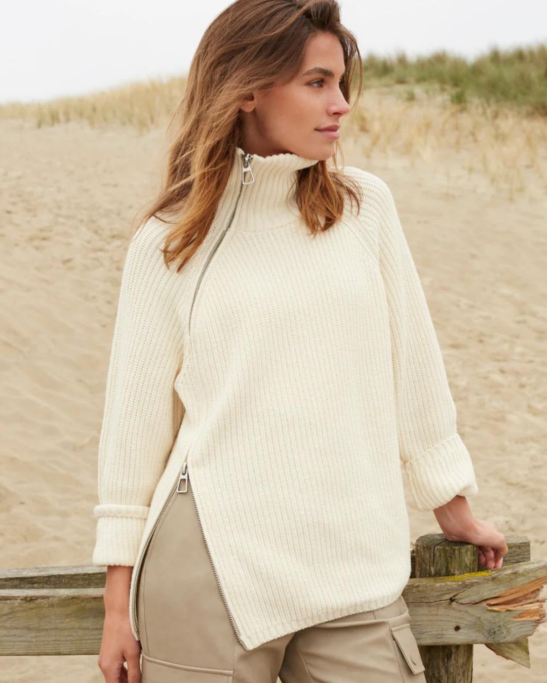 AURA | CHELSEA OVERSIZED TURTLENECK SWEATER