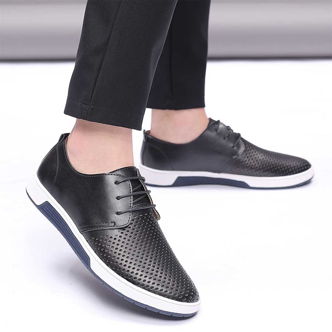 AURA | THE ULTRA-COMFORTABLE CLASSIC TRAINER